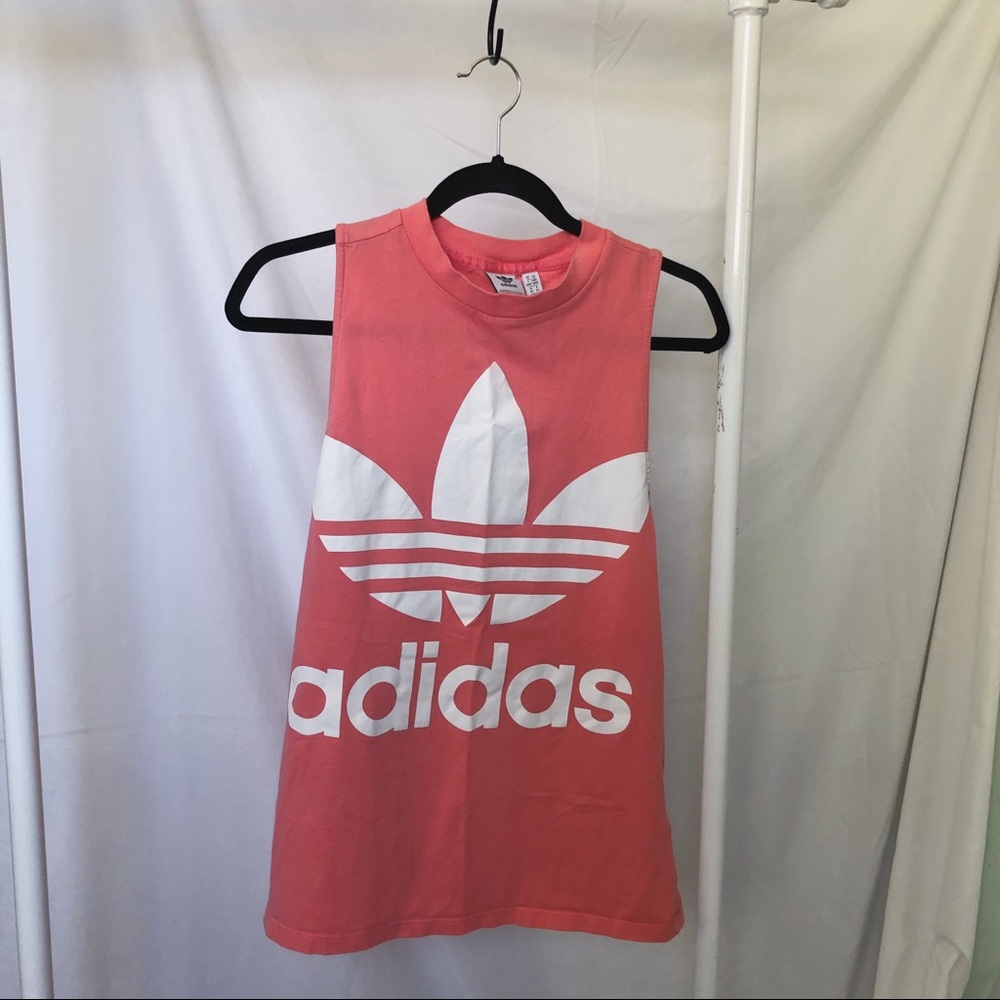 LAST CHANCE Adidas top, deep arm holes